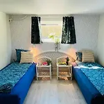 Spacious & Cozy In Tranquil Suburb *