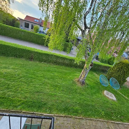 Daire Spacious & Cozy In Tranquil Suburb *