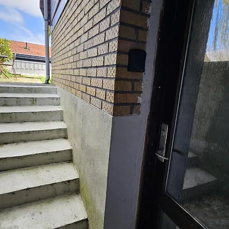 公寓 Spacious & Cozy In Tranquil Suburb 瓦埃勒